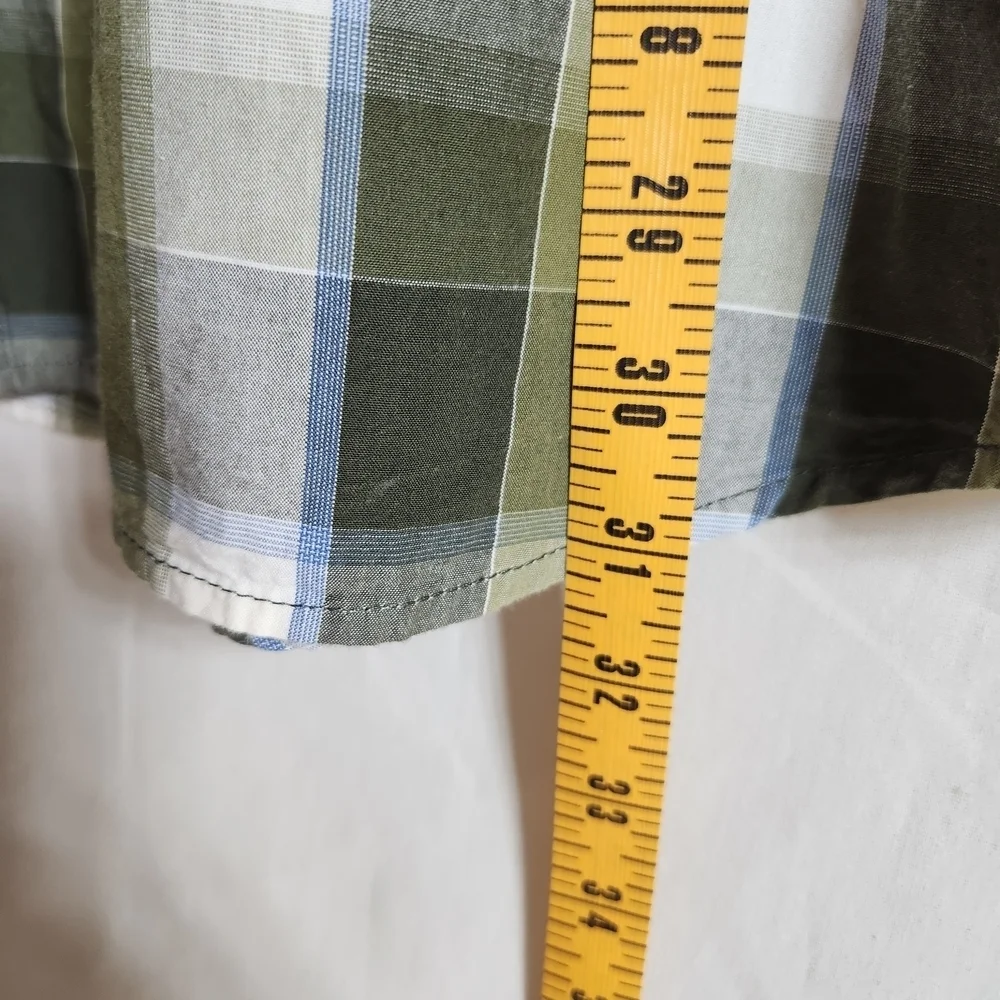 Carhartt Men's XL Green Plaid Short Sleeve Shirt Relaxed Fit